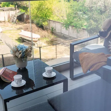Signature In Odyssey And Pools Apartament