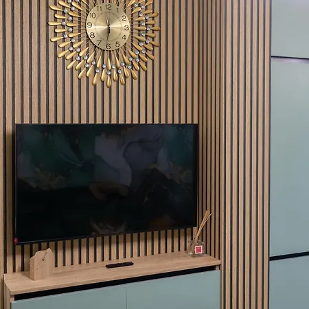 Signature In Odyssey And Pools Apartament