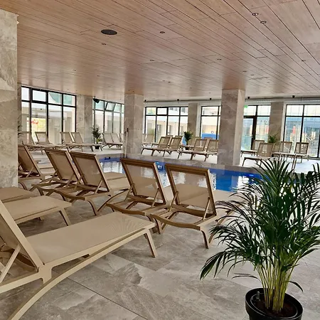 Apartament Signature In Odyssey And Pools